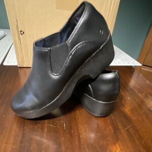 Shoes for Crews Lila Womens Black Leather Slip-On Non-slip Wedge Size9 Work Shoe